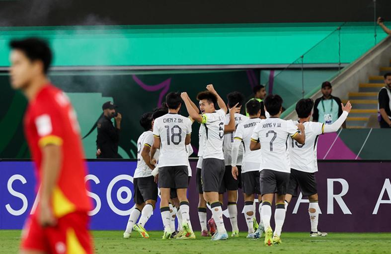 开云体育直播-金相植被完爆，点评中国太客观了！3号太恶劣了 拜合拉木太扛造了