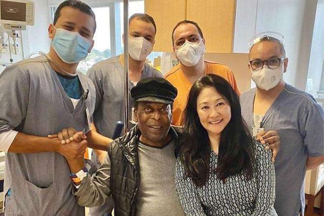 开云直播-一个月后贝利终出院 做了结肠肿瘤手术 他得化疗